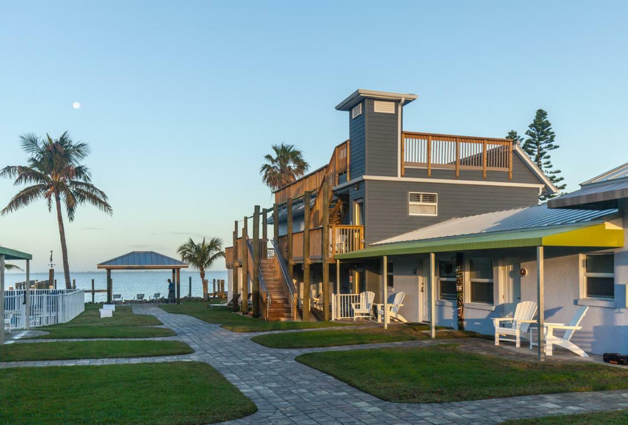 Lost Inn Paradise Cocoa Beach Exterior photo